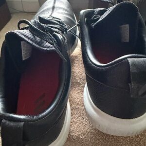 Men's Black Athletic Shoes